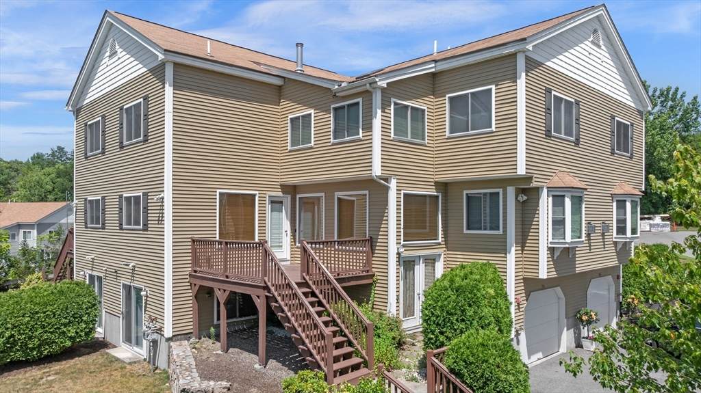 351 America Blvd - Photo 1