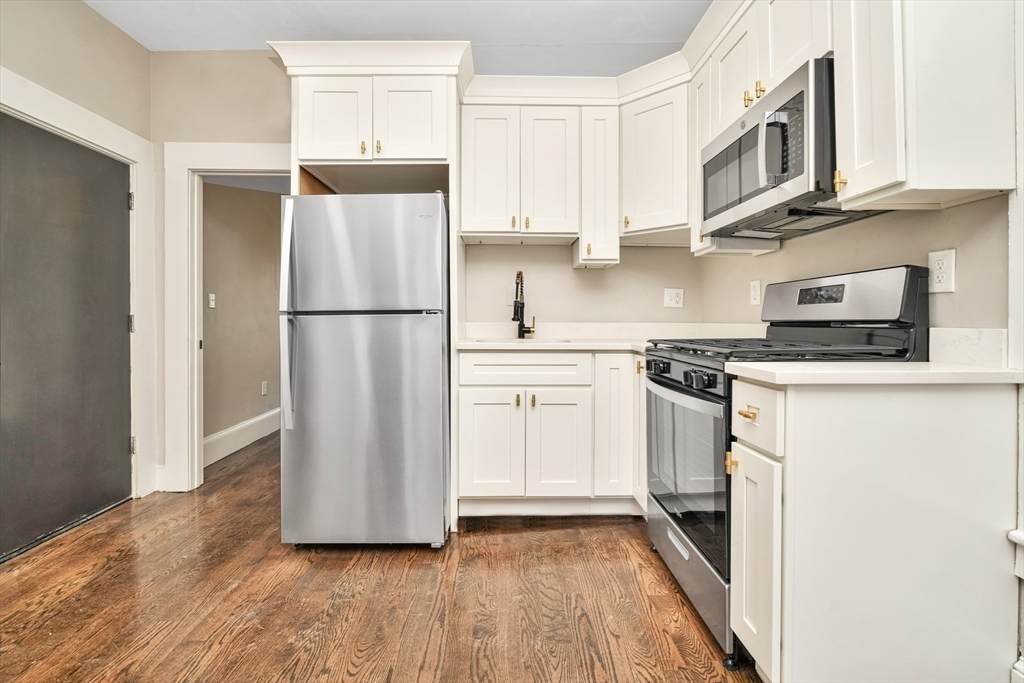 14 Carson St - Photo 1