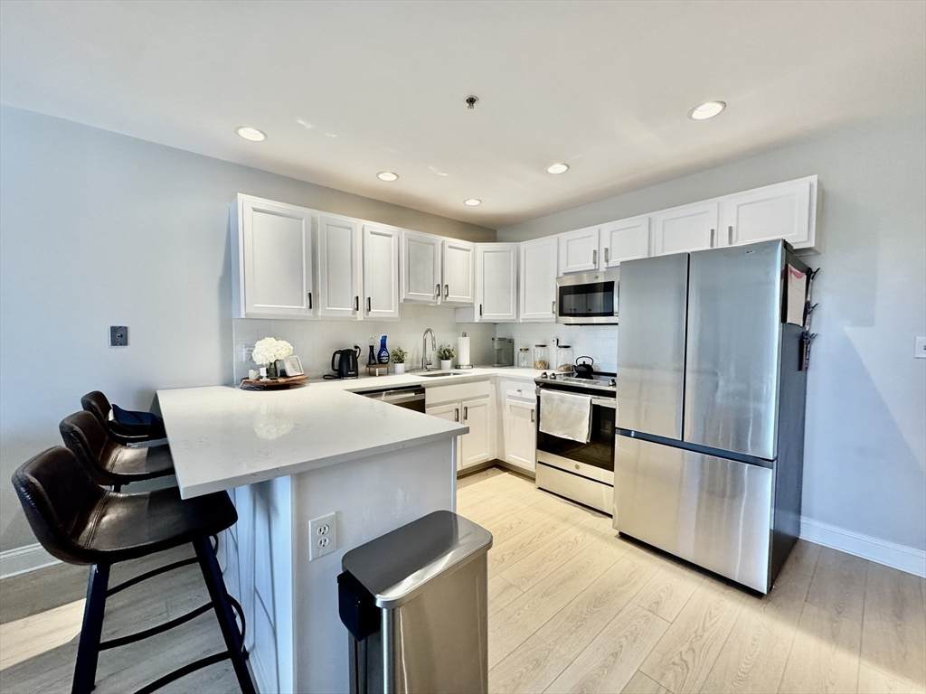 25 Alpine St. - Photo 1