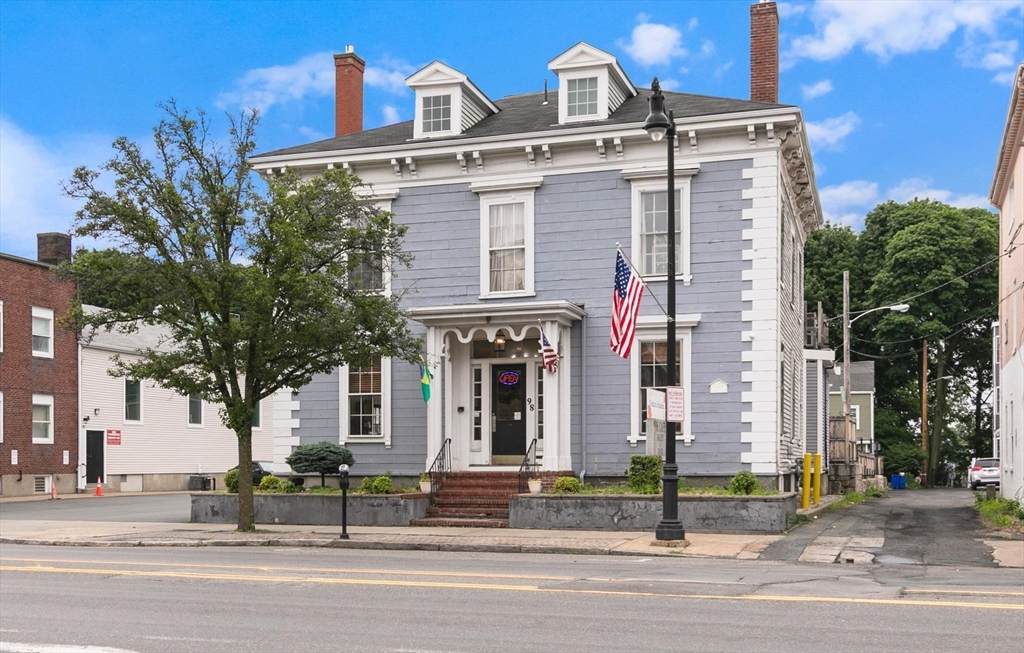 98 Main St - Photo 1