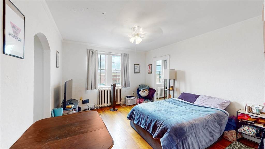 15 Governors Ave - Photo 1