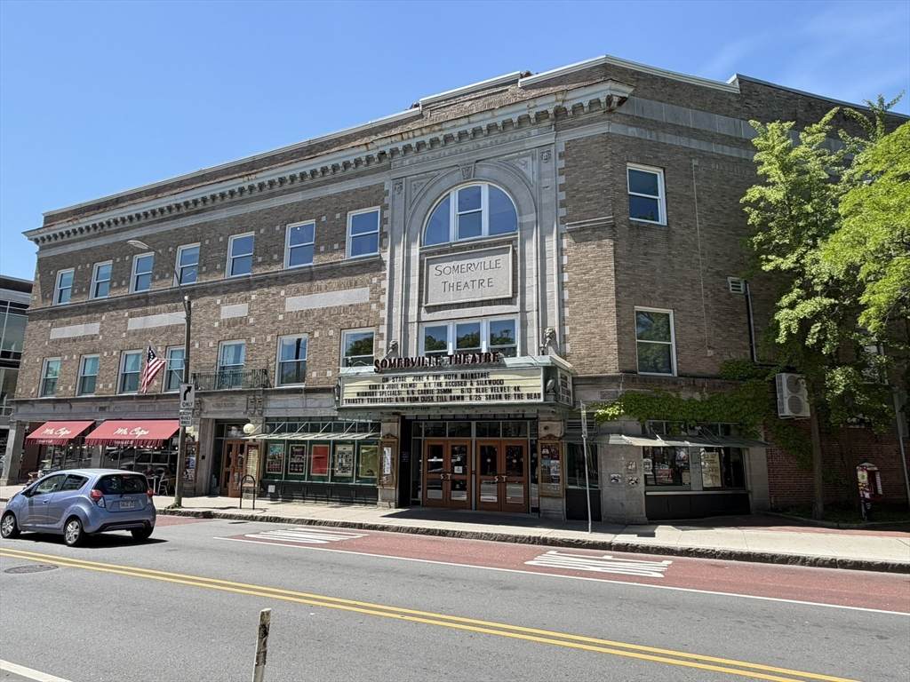 49-55 Davis Square - Photo 1