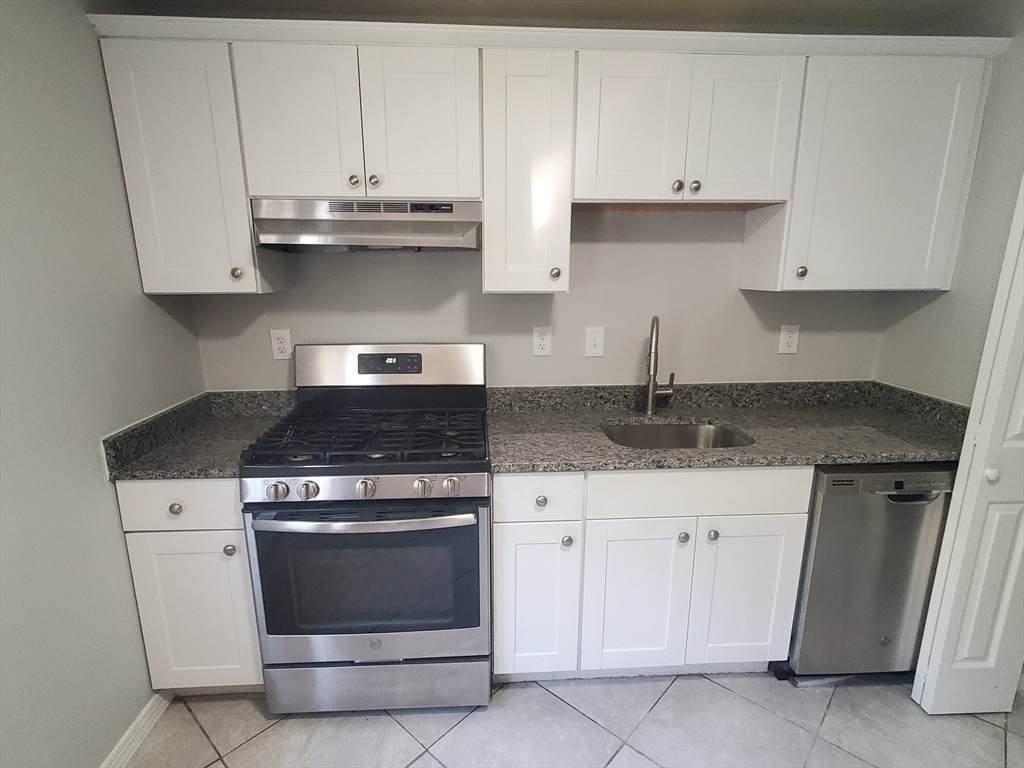 174 Pine Street - Photo 1