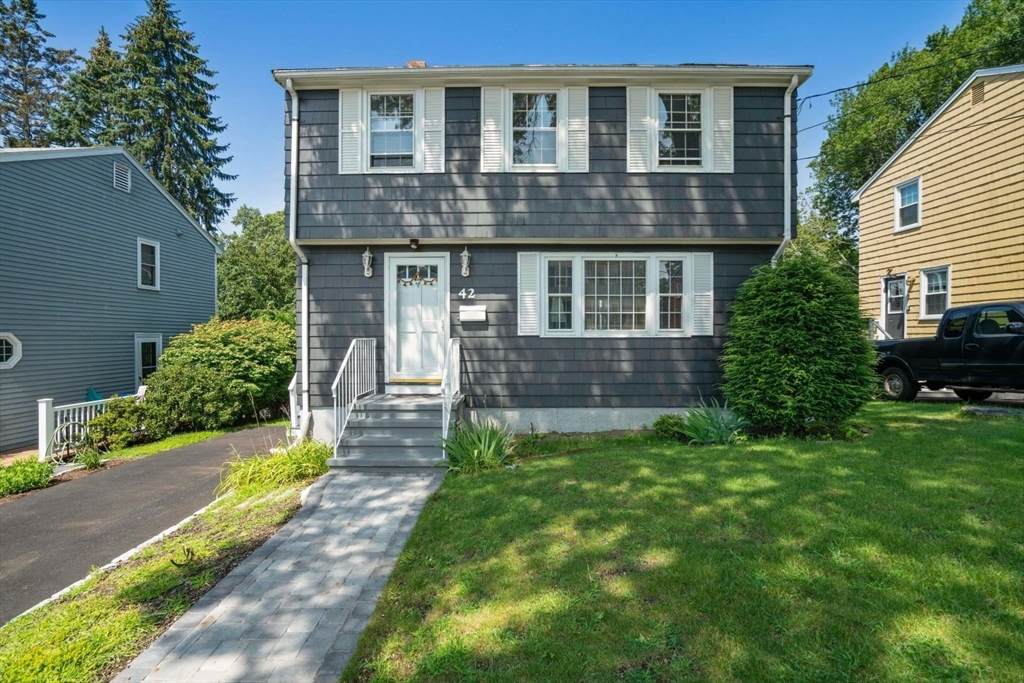 42 Rockland Ave - Photo 1