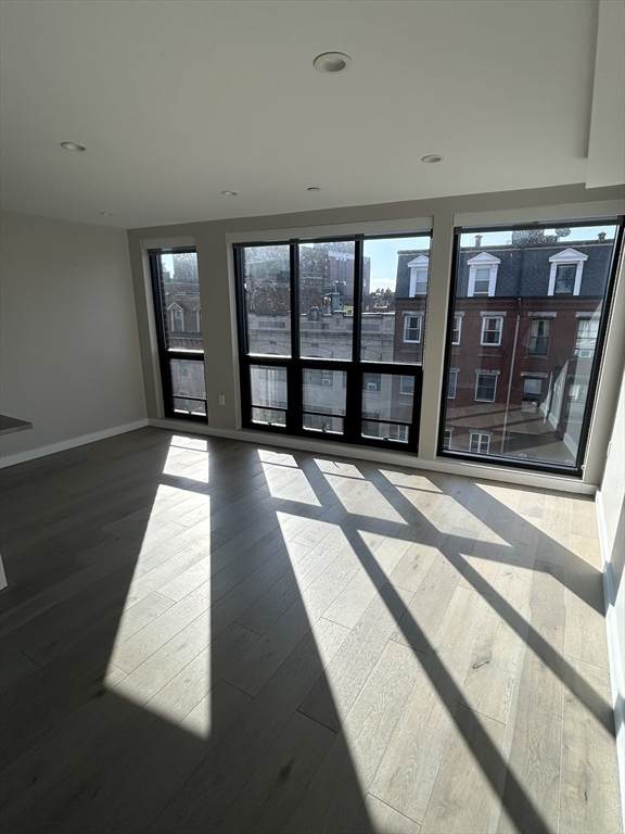 244 Hanover Street - Photo 1