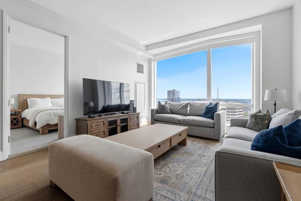 240 Devonshire St - Photo 1
