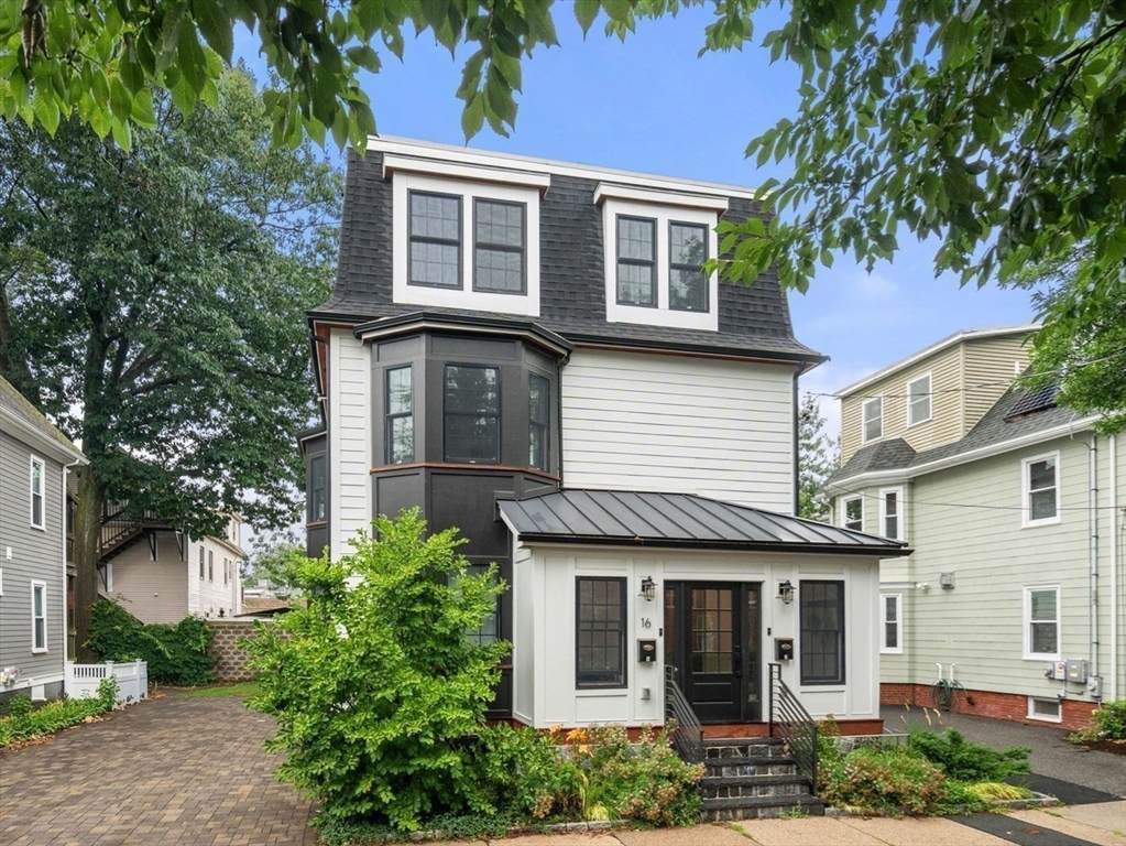 16 Elston Street - Photo 1