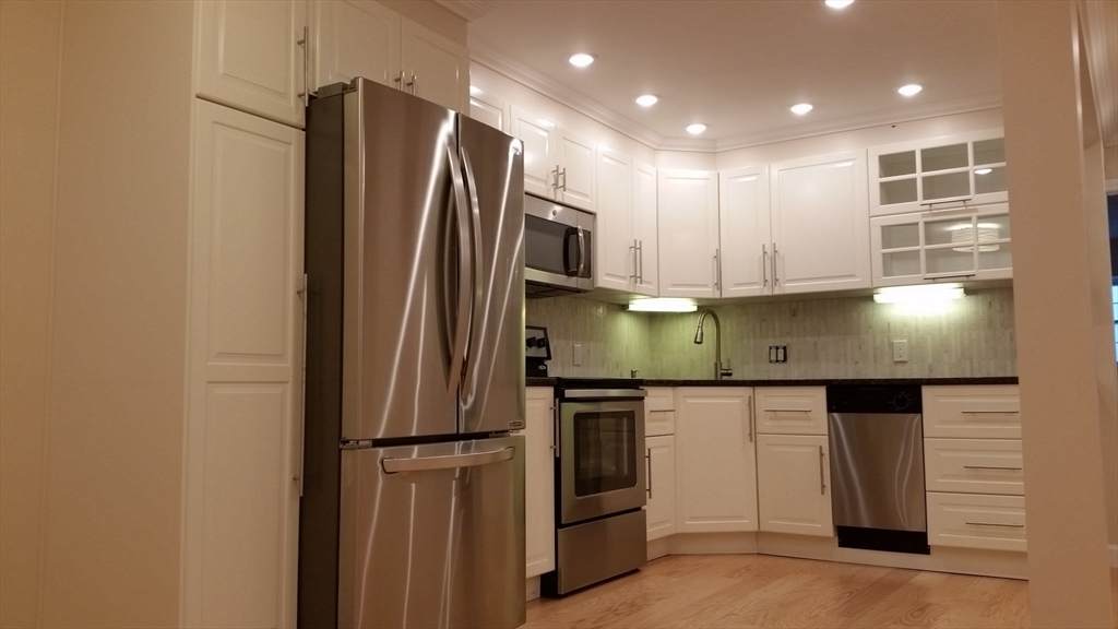 17 Cass St - Photo 1