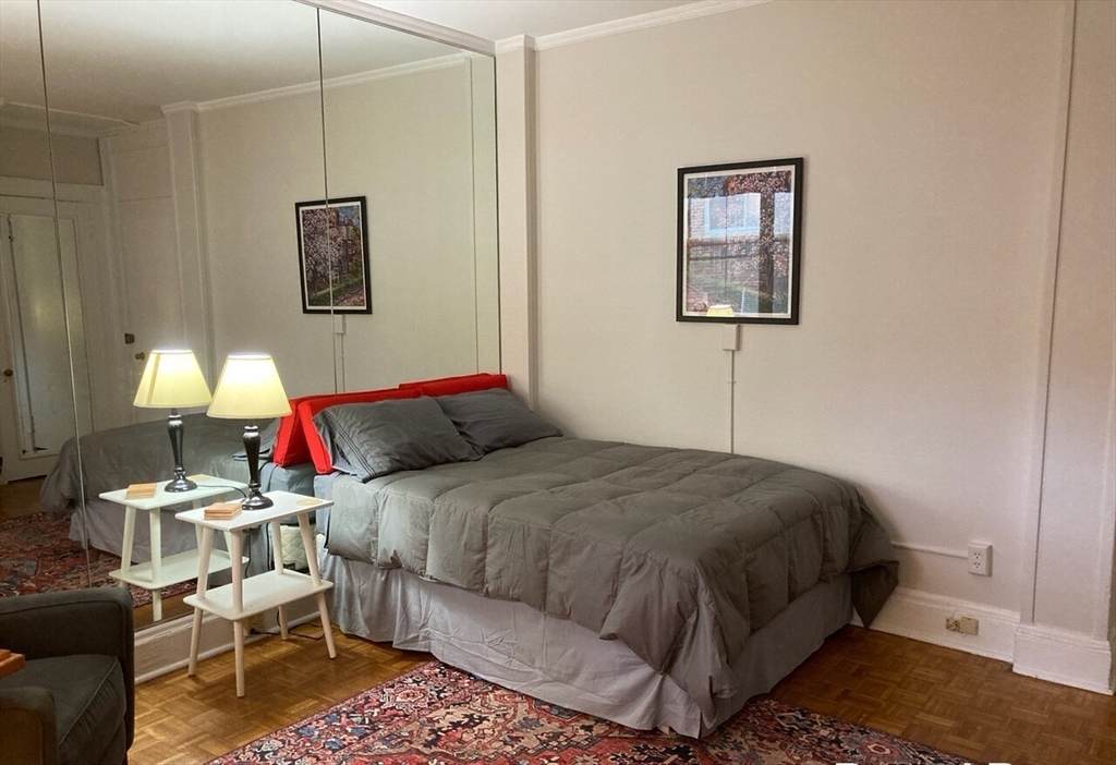 21 Beacon St - Photo 1
