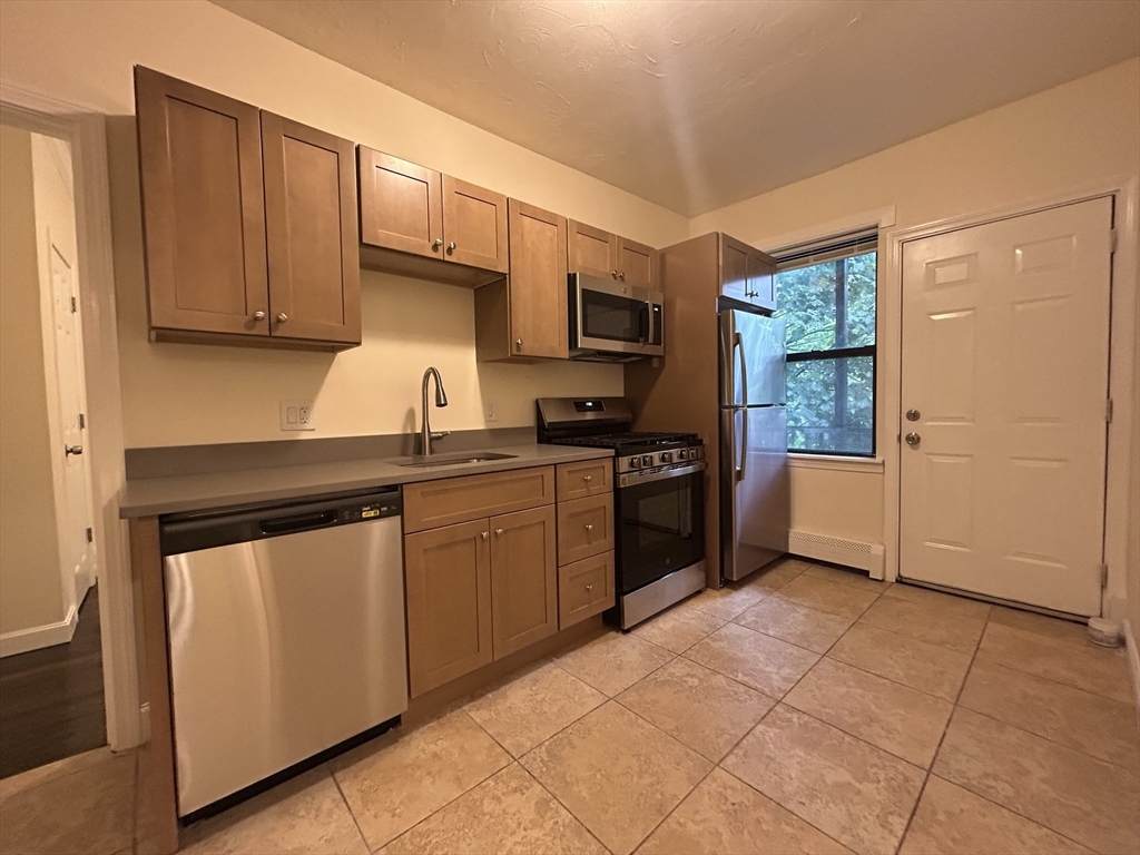 435 Walnut Ave - Photo 1