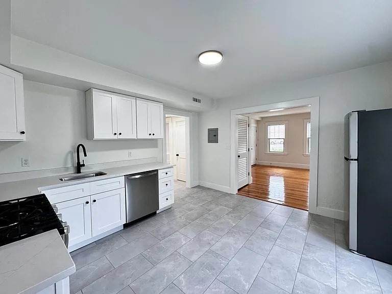 21 Main St - Photo 1