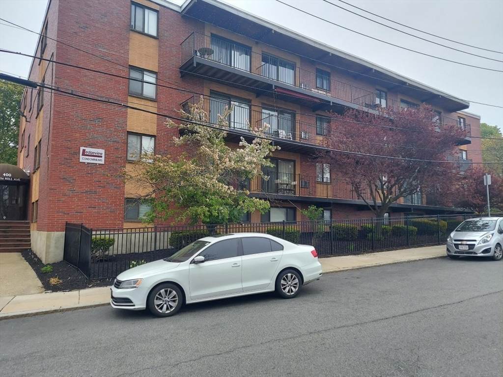 400 Savin Hill Ave - Photo 1