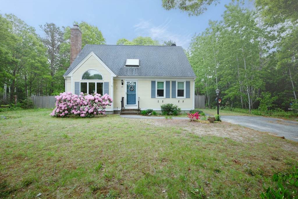 95 Rockville Ave - Photo 1