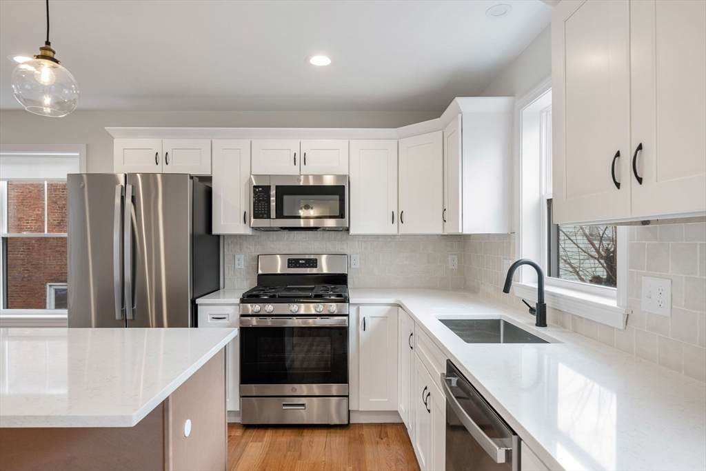32 Union St - Photo 1