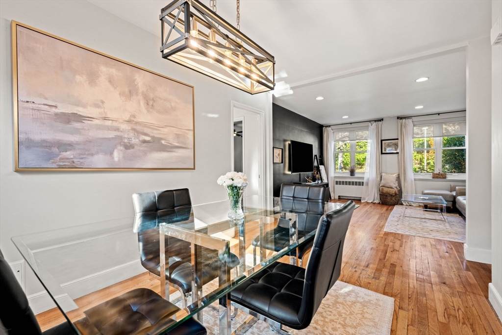 130 Boylston St - Photo 1