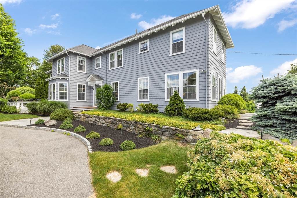 308 Ocean Ave - Photo 1