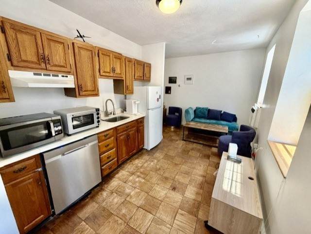 181 Salem - Photo 1