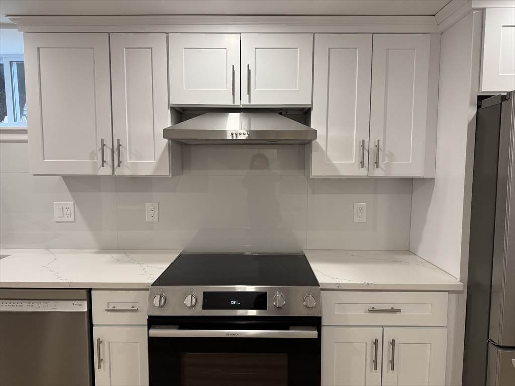 10 Beech St - Photo 1