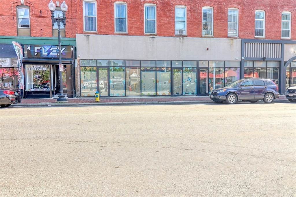 218 Essex Street - Photo 1