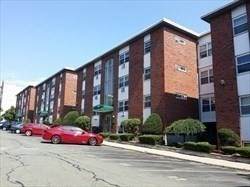 9 Commonwealth Ct - Photo 1