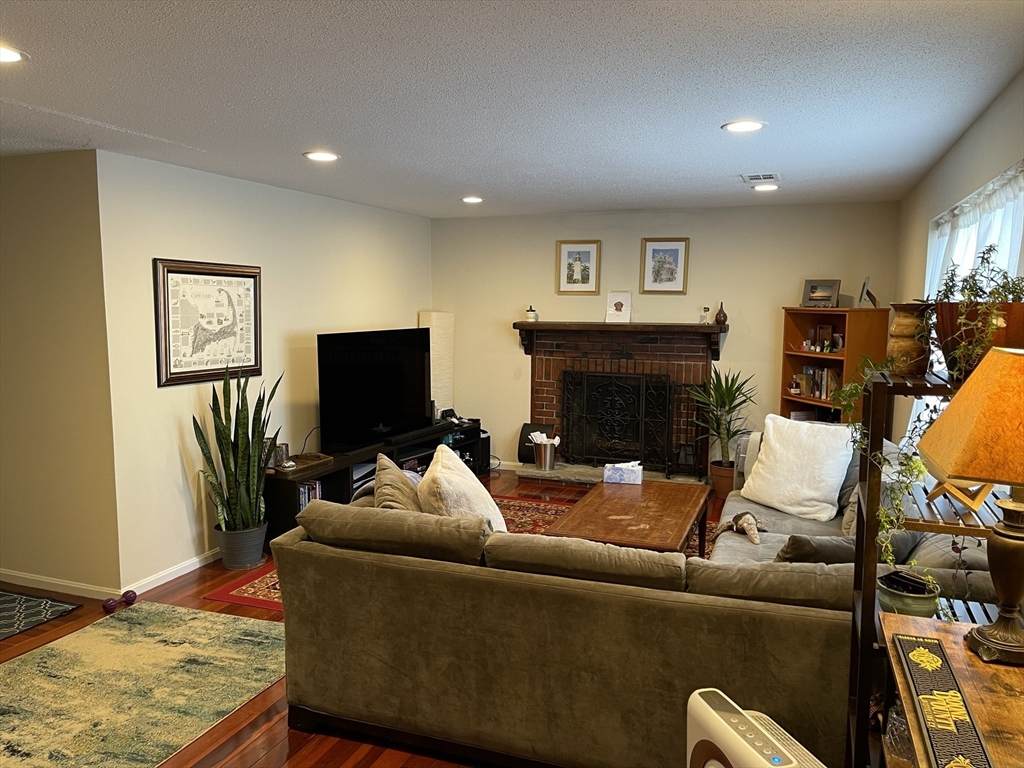 50 Gilbert Street - Photo 1