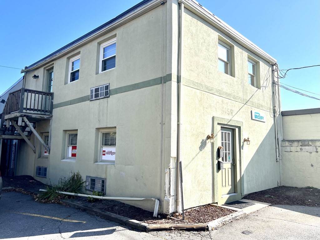 15 Cottage  Street - Photo 1