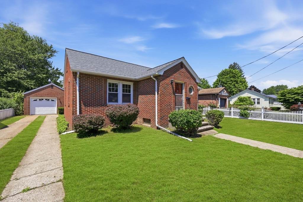52 Felix St - Photo 1