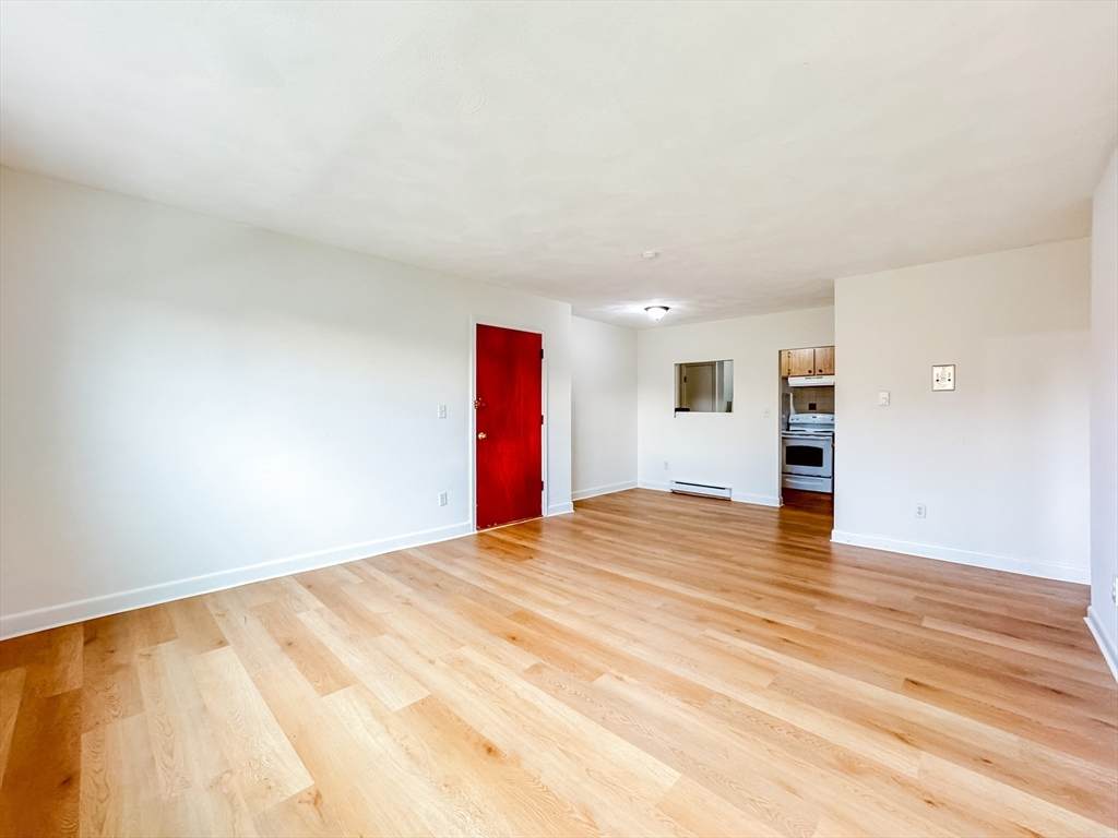 https://bt-photos.global.ssl.fastly.net/mlspin/orig_boomver_1_73549102_2.jpg