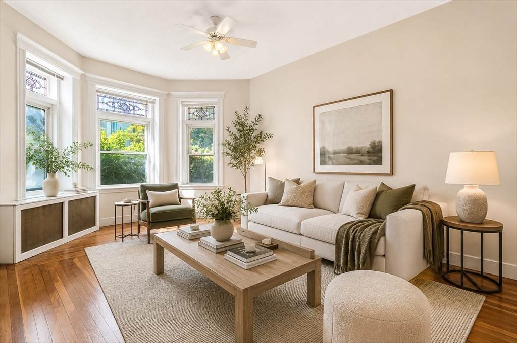 1109 Boylston St - Photo 1