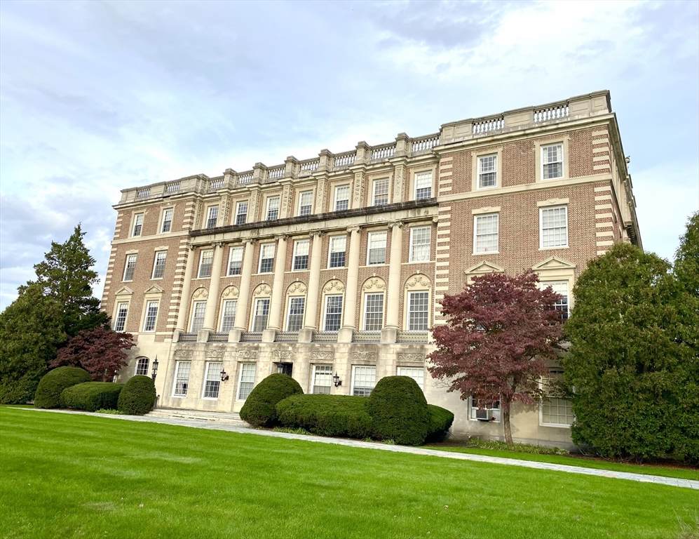 16 Balmoral Street - Photo 1