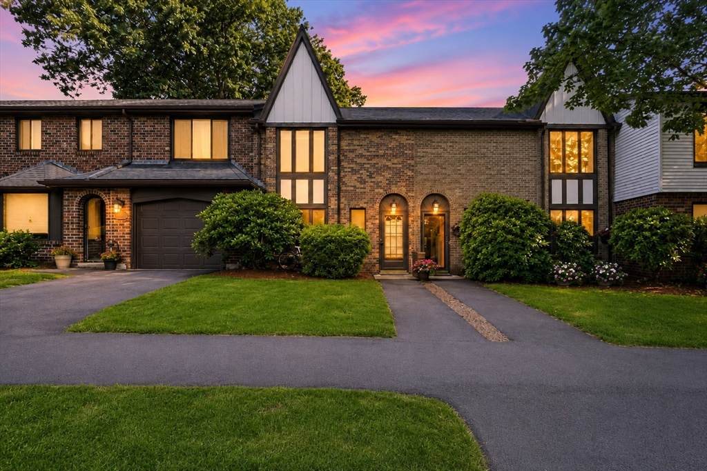 23 Cobblestone Ln - Photo 1