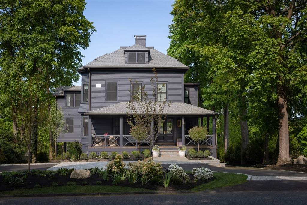 28 Longfellow - Photo 1