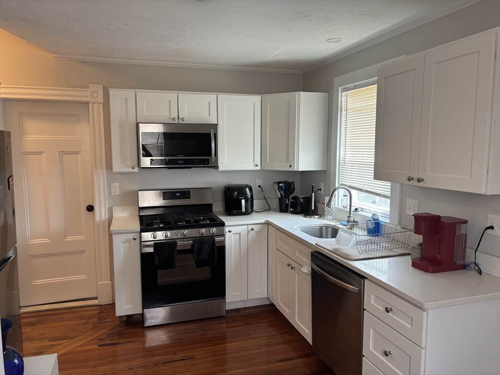 1122 Adams Street - Photo 1