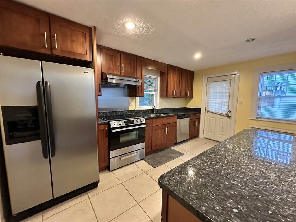 18 Glen Rock Ave - Photo 1