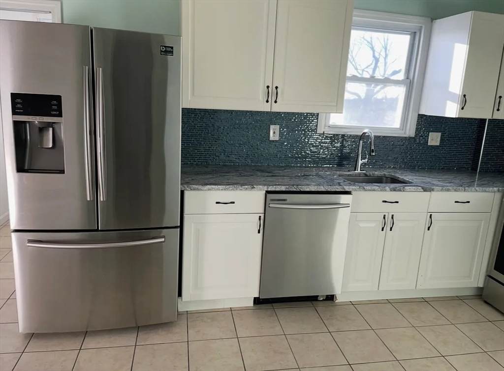94 Beacon Hill Ave - Photo 1