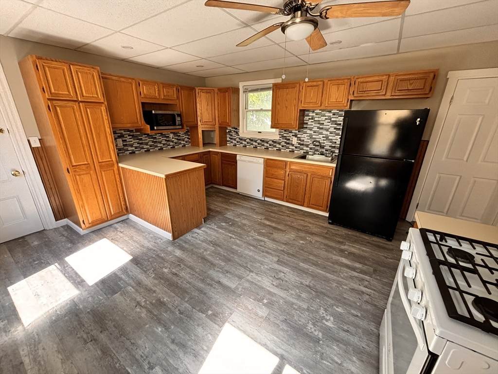 10 Stickney Ave - Photo 1