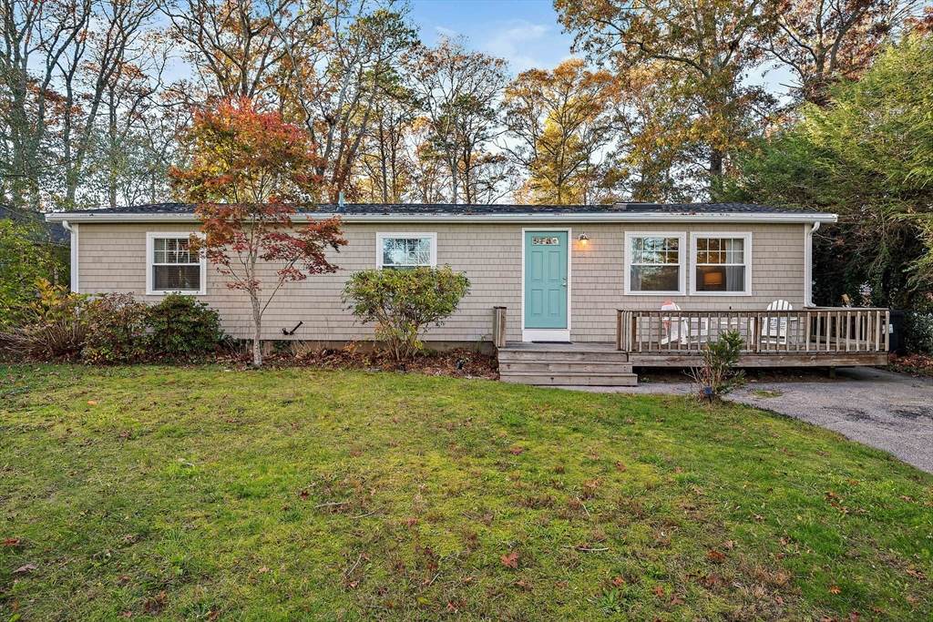 36 Cranberry Ave - Photo 1