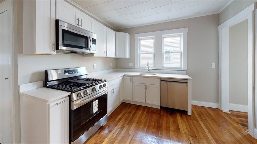 5 Edgar Terrace - Photo 1