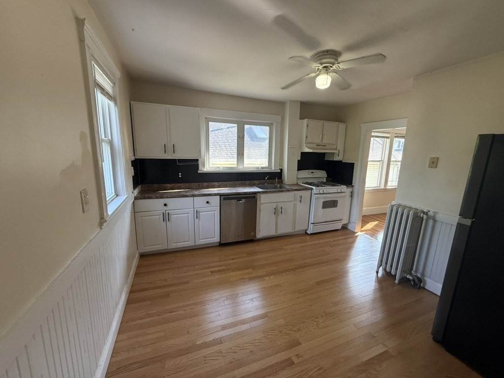 89 Edenfield Ave - Photo 1