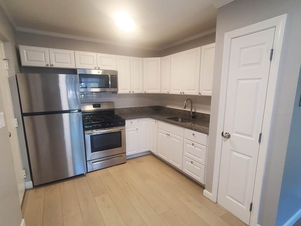 215 Pearl Street - Photo 1