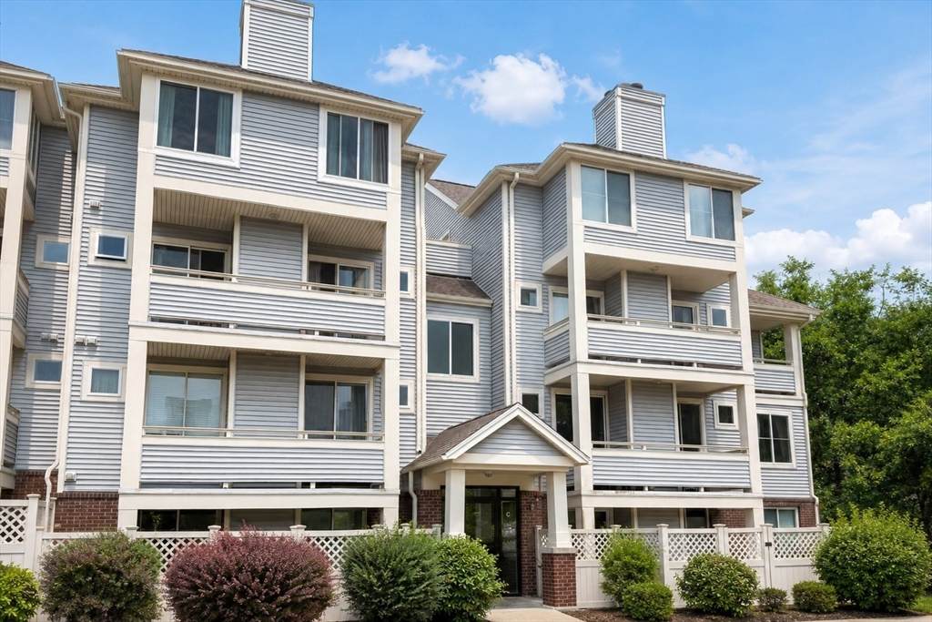 200 Falls Blvd - Photo 1