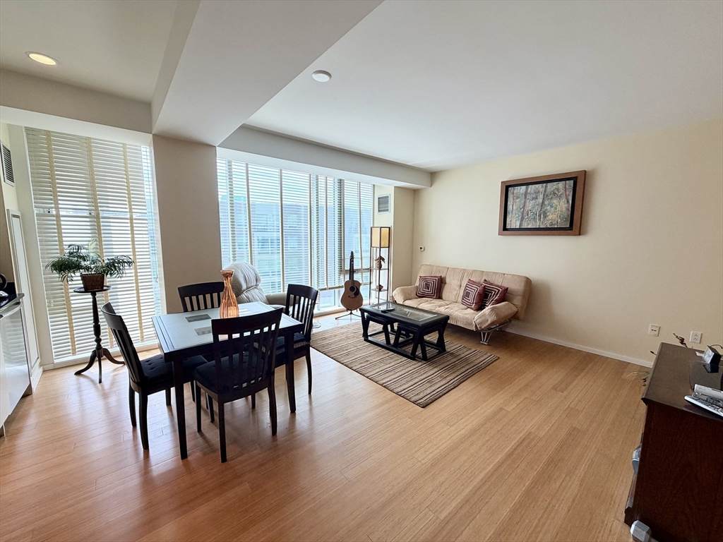 2 Earhart St - Photo 1