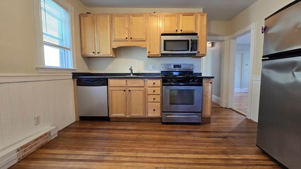 86 Conwell Ave - Photo 1