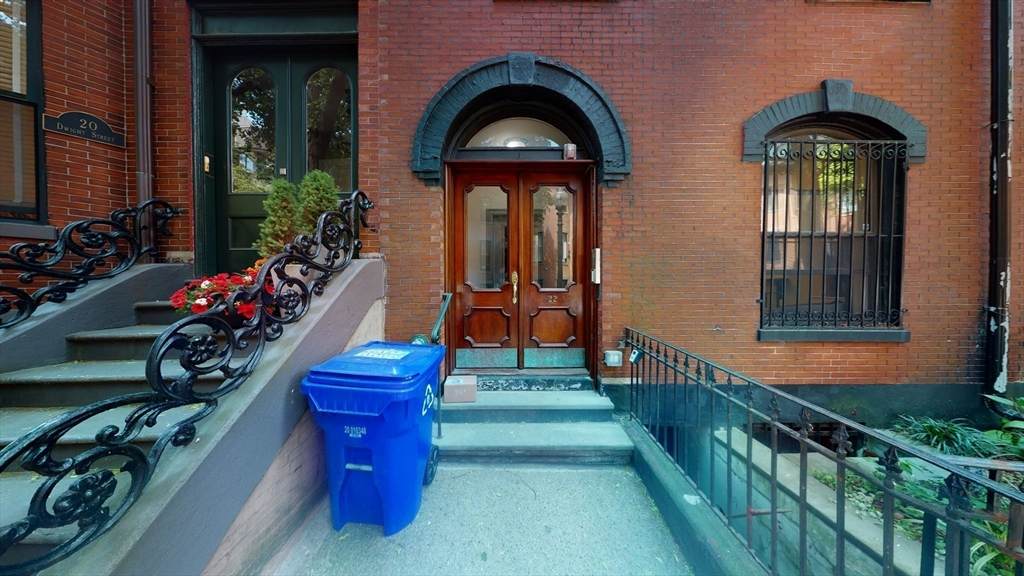 22 Dwight - Photo 1