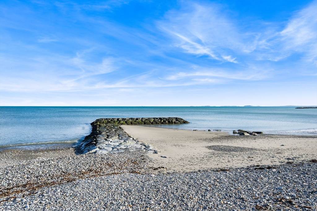https://bt-photos.global.ssl.fastly.net/mlspin/orig_boomver_1_73552754_2.jpg