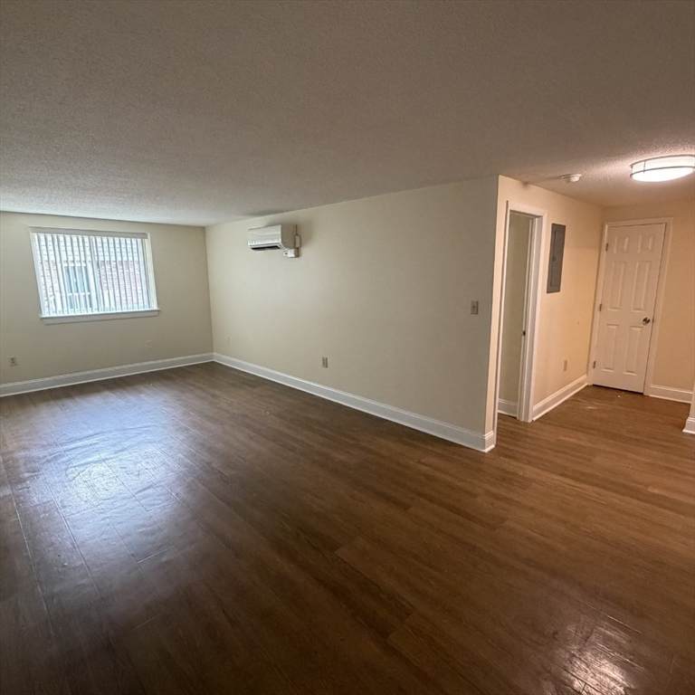 https://bt-photos.global.ssl.fastly.net/mlspin/orig_boomver_1_73552850_2.jpg