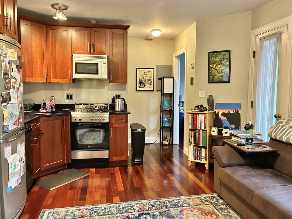 228 Hurley St. - Photo 1