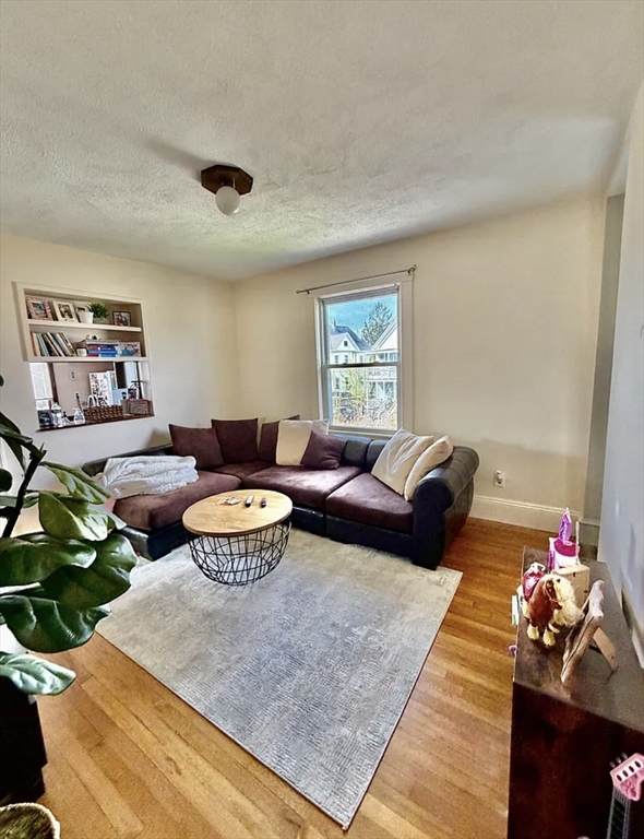 82 Verchild Street - Photo 1