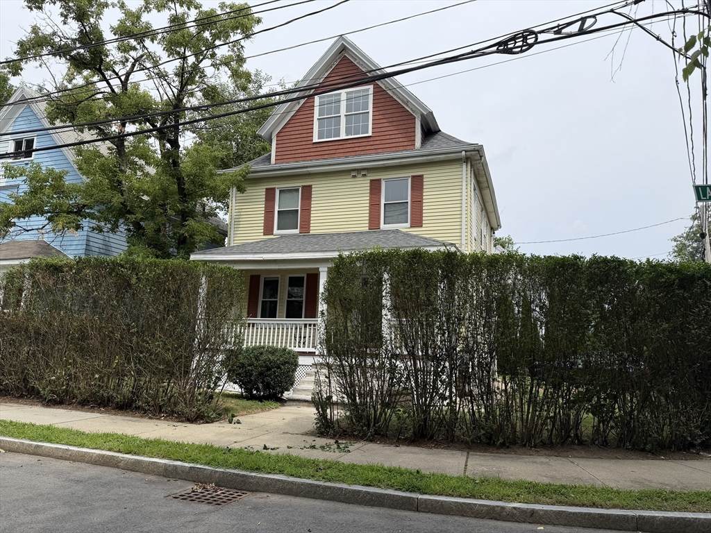 112 Laurel St. - Photo 1