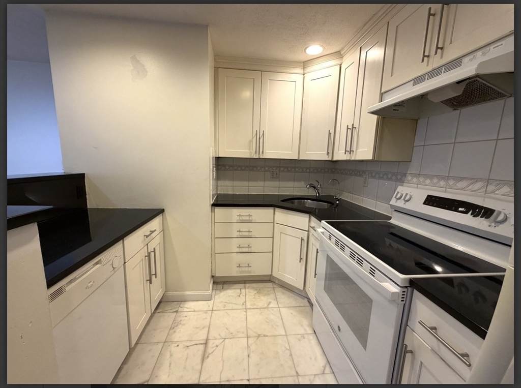 70 Lafayette - Photo 1